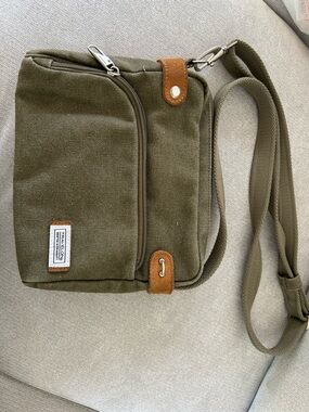 Travelon Anti-Theft Heritage Crossbody Bag in Green